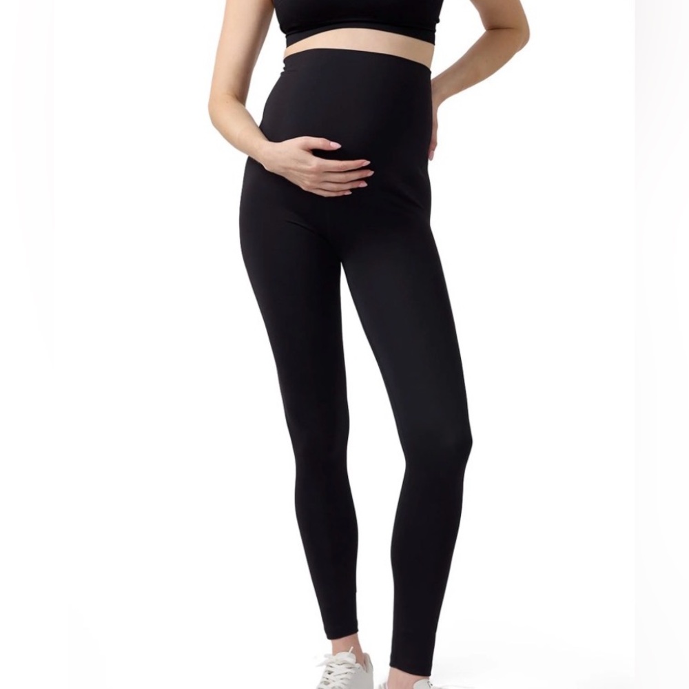 Ingrid & Isabel Classic Black Maternity Leggings